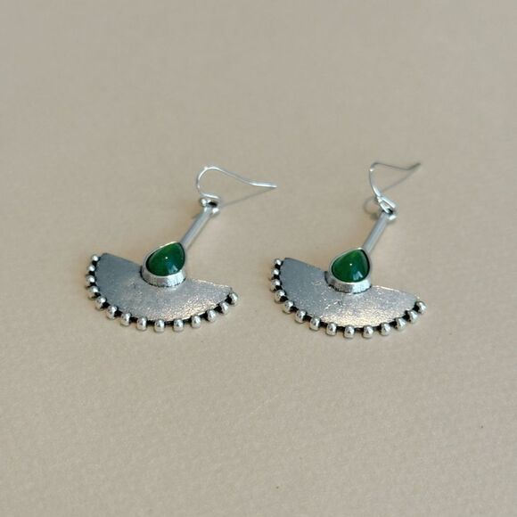 Green stone Earrings N1325 - Picture 3 of 4